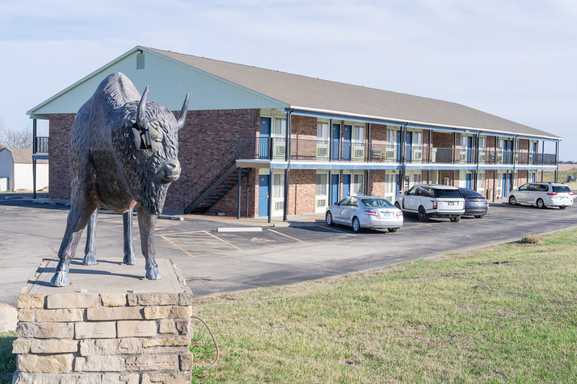 Lebo Inn bison statue
